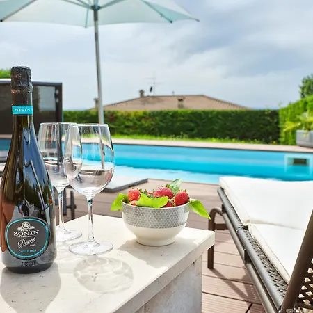 Celebrity - Regarda Travel * Lazise