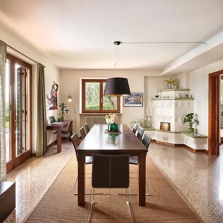 Celebrity - Regarda Travel Villa Lazise