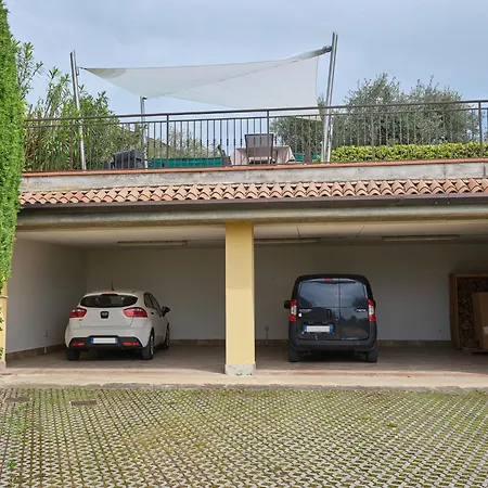 Celebrity - Regarda Travel Villa