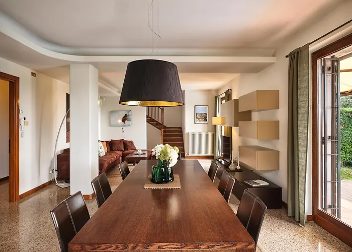 Villa Celebrity - Regarda Travel Lazise